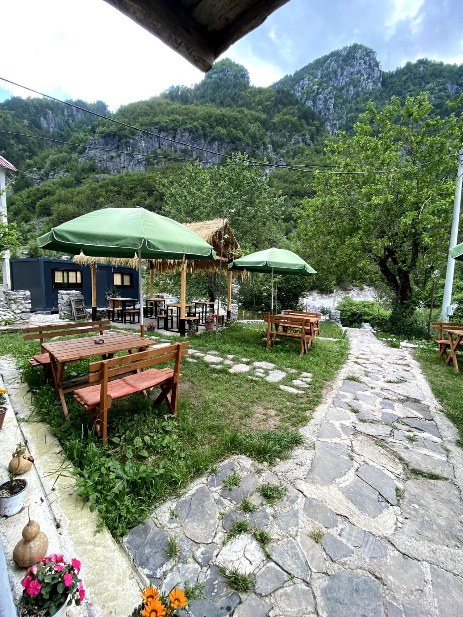 Guesthouse Kujtimi Theth Exterior photo